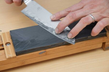 How to Sharpen All Knives Image